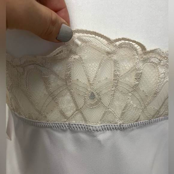 Anthropologie Flora Nikrooz Pale Silver Lace Trim Camisole NWT Small - Picture 7 of 8